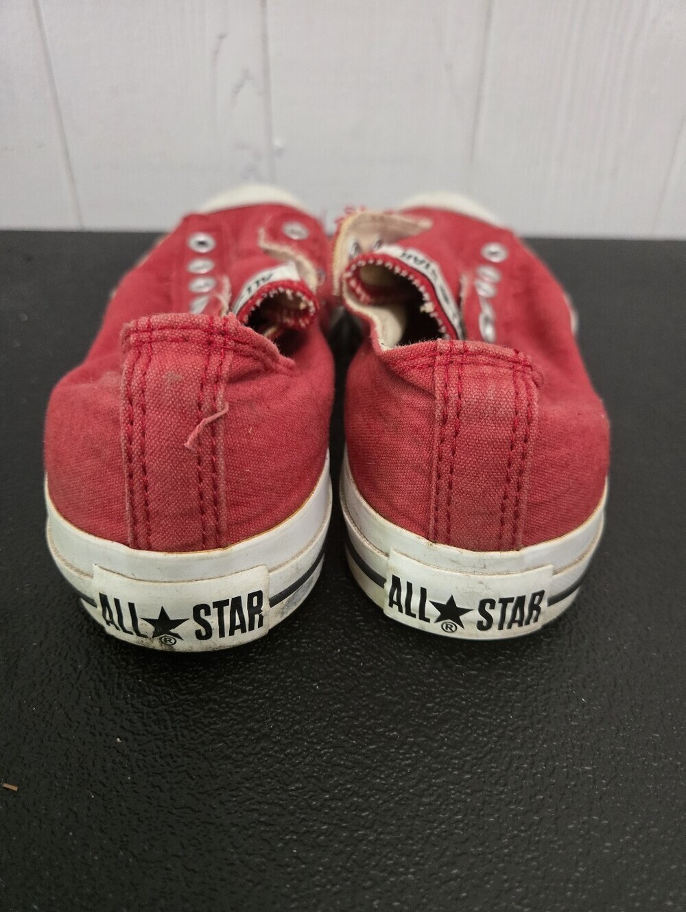 Converse Chuck Taylor All Star Red Slip-On Low Top Sneakers Uni Men’s 6 Womens 8 - Picture 7 of 7